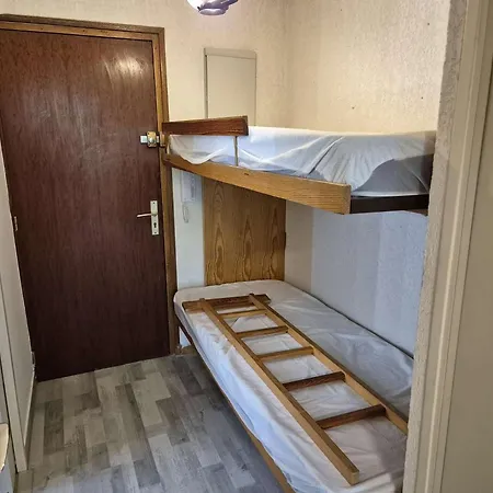 Studio, 4 Couchages, Lumineux, 500 M De La Et Des Commerces...