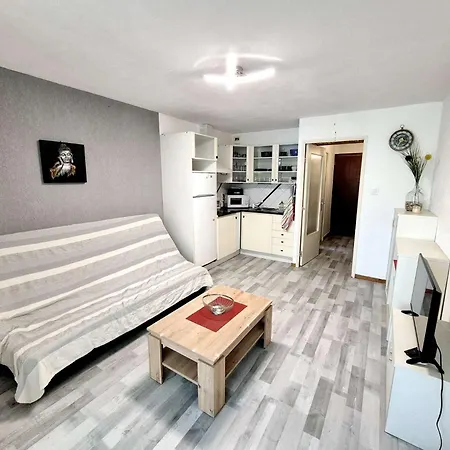 Apartament Studio, 4 Couchages, Lumineux, 500 M De La Et Des Commerces...